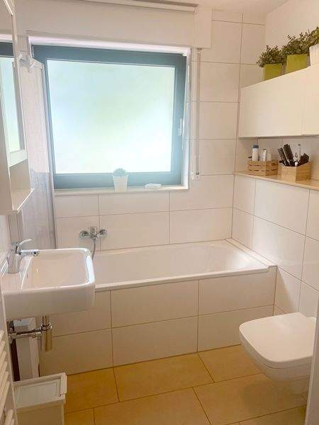 *Wohnen wie im eigenen Haus* in guter, ruhiger Lage von Neuss-Pomona (Dreikönigenviertel) 5 zimmer