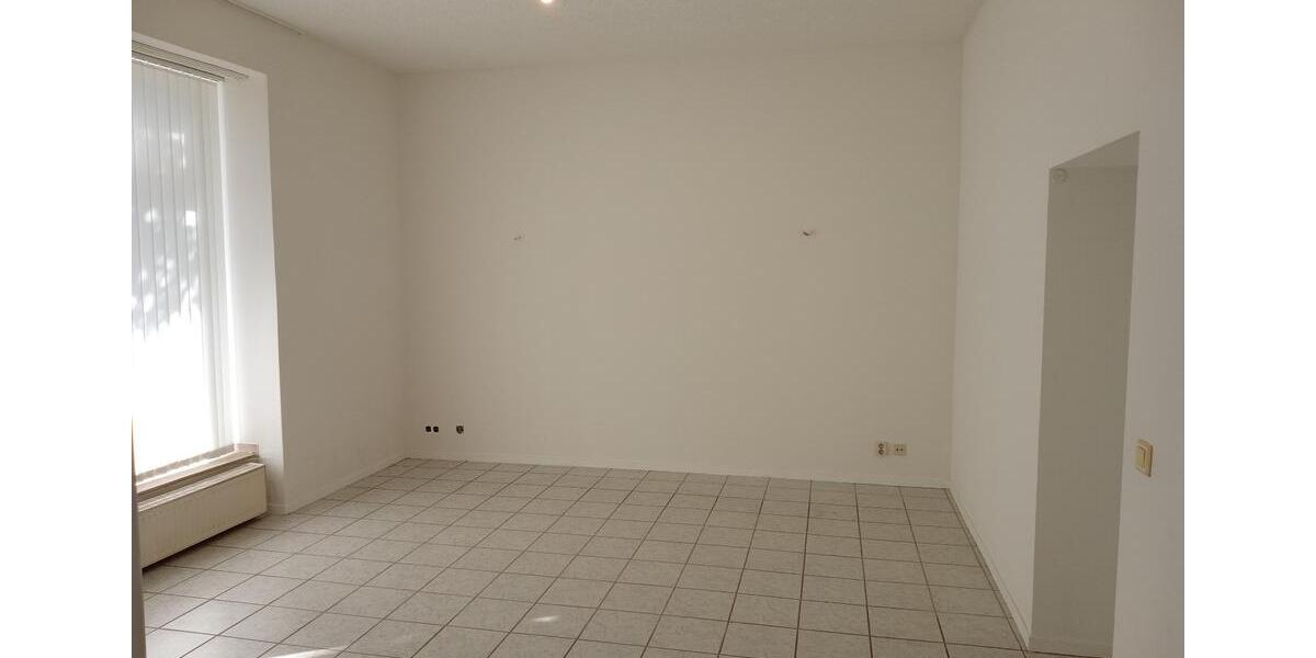 Etagenwohnung Düsseldorf Derendorf - 3 Zimmer, 93 m&sup2;, 299.000&euro; | Angebot:26951472