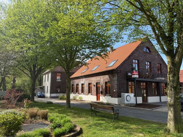 Etagenwohnung Hünxe-Krudenburg Krudenburg - 5 Zimmer, 140 m&sup2;, 1.682&euro; | Angebot:22242178