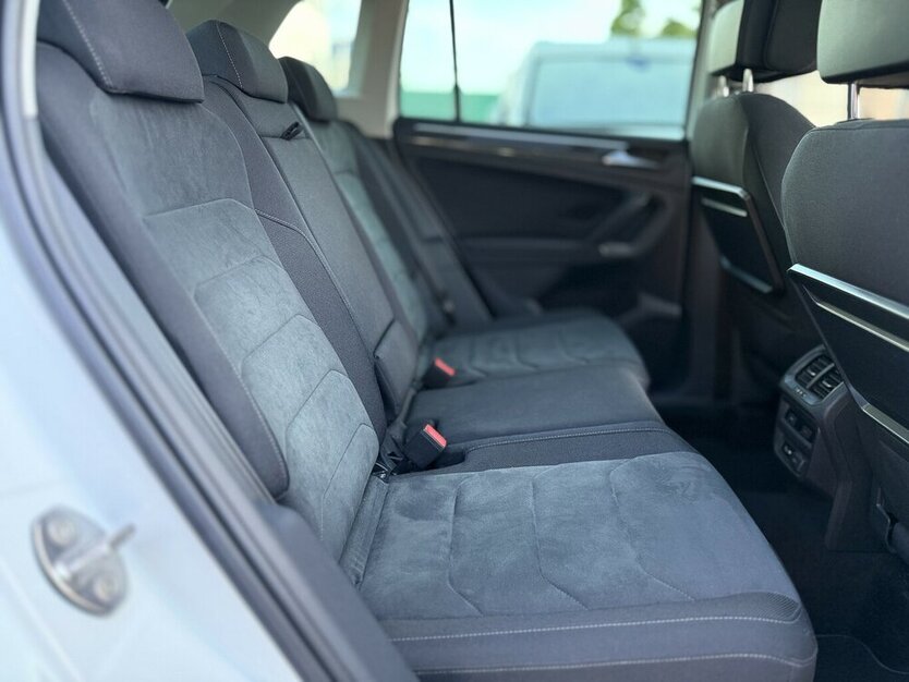 Tiguan R-Line / 4Motion / Pano / Kamera / AAC
