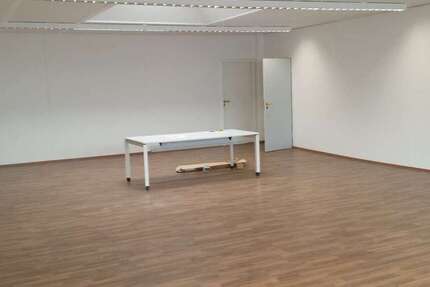 Büro in Kelsterbach 300 € 16 m²