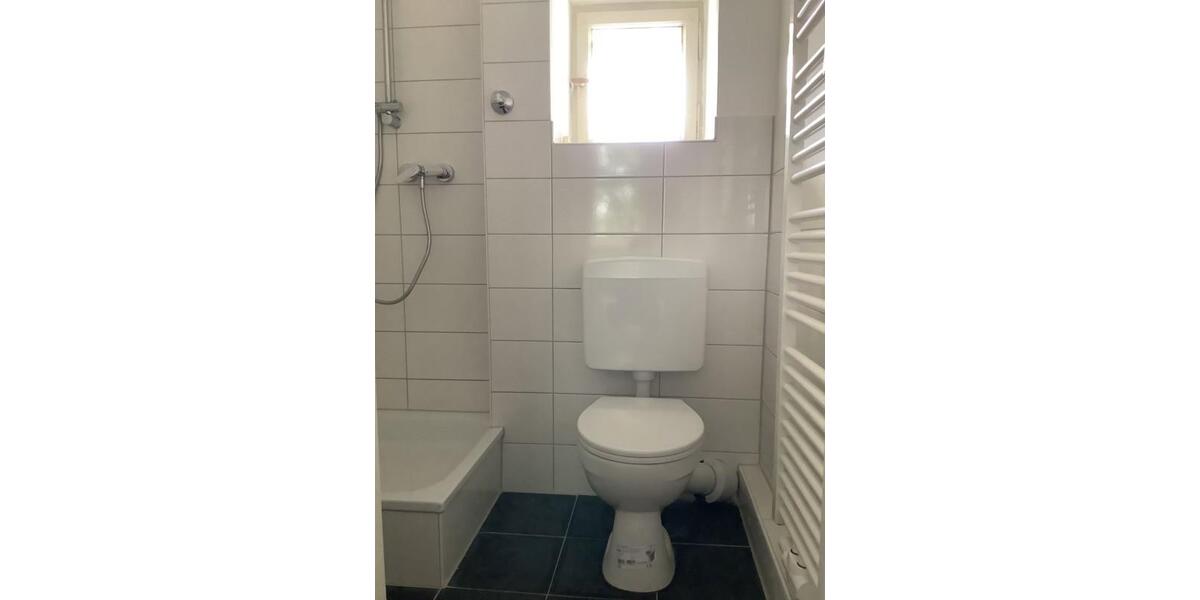 Komm nach Styrum! Perfekt renovierte 2 Zimmer mit großer Küche und Balkon , kurzfristig 2 zimmer