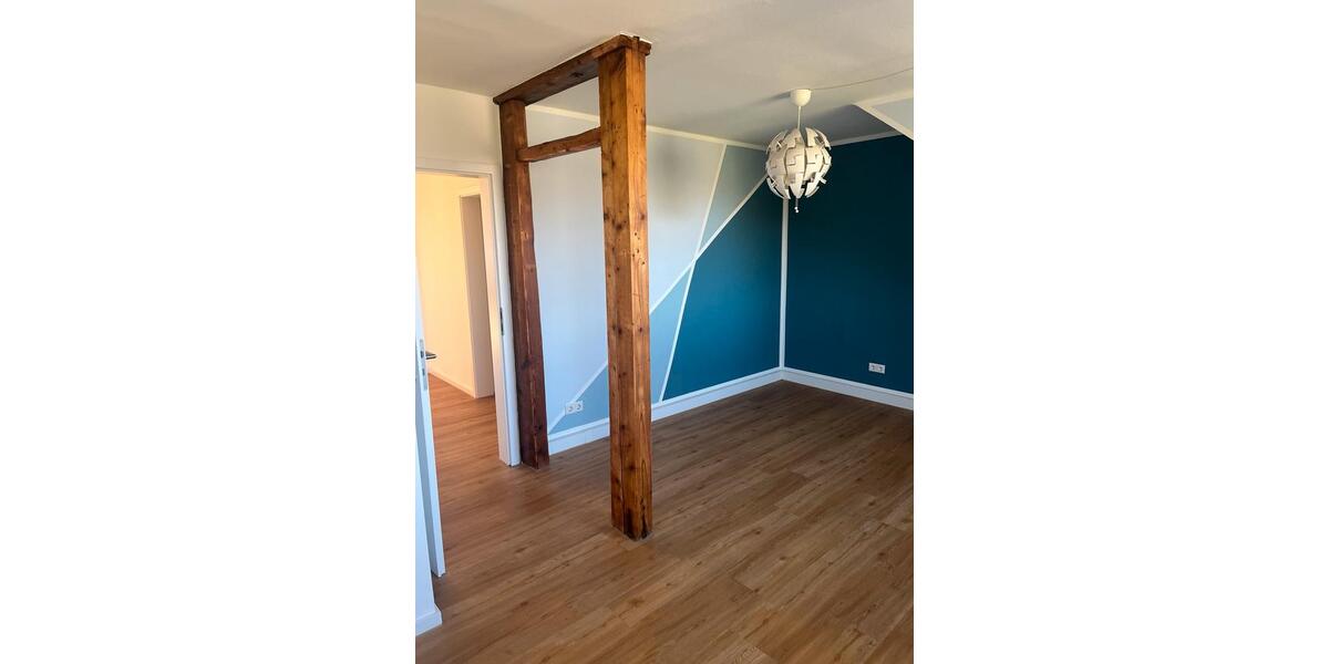 Dachgeschoßwohnung Oberhausen Alsfeld - 2.5 Zimmer, 86 m&sup2;, 845&euro; | Angebot:25641567