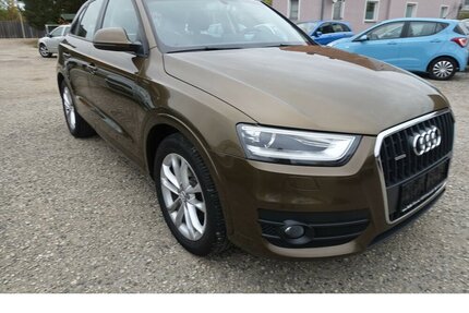 Audi Q3 2.0 TDI quattro Bi-Xenon Navi PDC S-Line 8x Alu