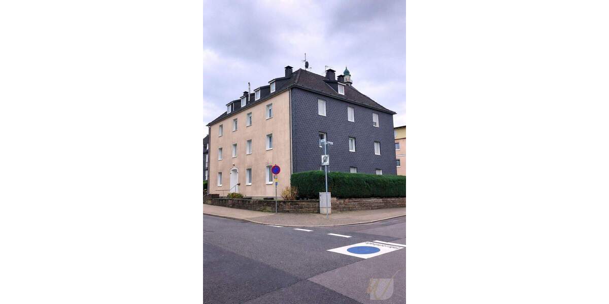 Etagenwohnung Velbert Mitte - 5 Zimmer, 119 m&sup2;, 175.000&euro; | Angebot:25682147