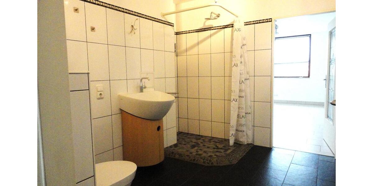 Etagenwohnung Voerde (Niederrhein) - 3 Zimmer, 116 m&sup2;, 900&euro; | Angebot:26147161