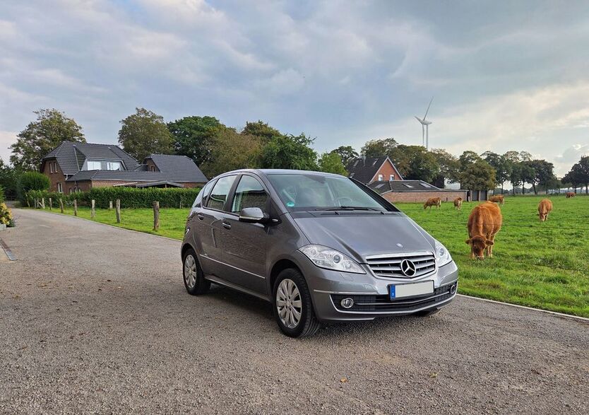 Mercedes-Benz A 200 124.980 km 4.990 € Issum 47661
