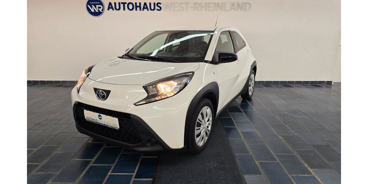 Toyota Aygo (X) 69.970 km 10.990 &euro; Kempen 47906