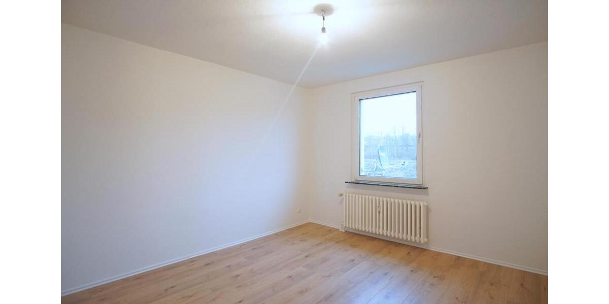 ~ Frisch renoviert Einziehen noch vor Weihnachten ~ 2 zimmer