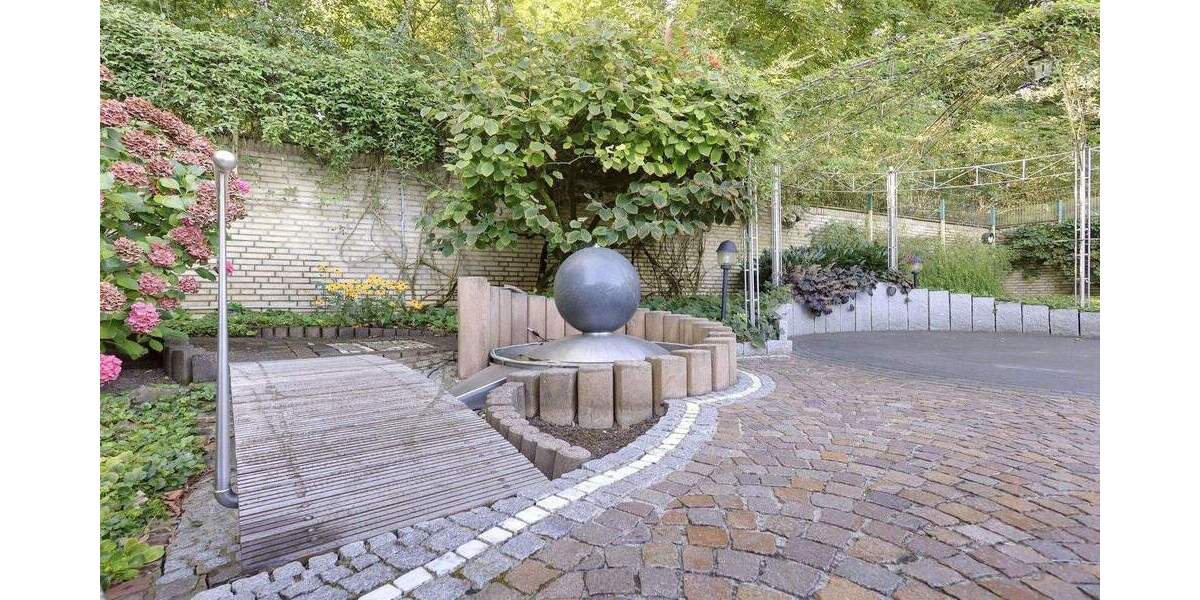 Bungalow Duisburg Alt-Homberg - 7 Zimmer, 190 m&sup2;, 599.000&euro; | Angebot:25716922