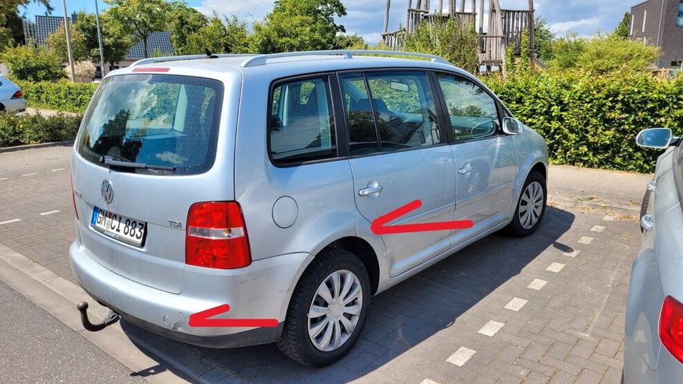 VW Touran 206.000 km 2.800 € Kaarst 41564