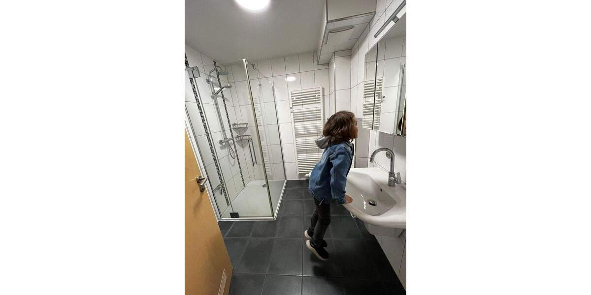 Etagenwohnung Mülheim an der Ruhr Holthausen - 3 Zimmer, 81 m&sup2;, 1.250&euro; | Angebot:25317626