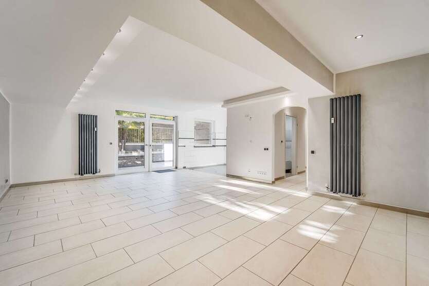 Wohnung zum Kaufen in Hilden 379.000 € 127 m²