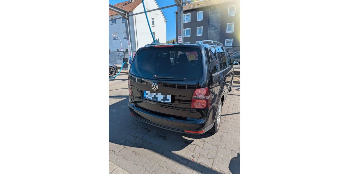 VW Touran 274.260 km 5.000 &euro; Essen 45279