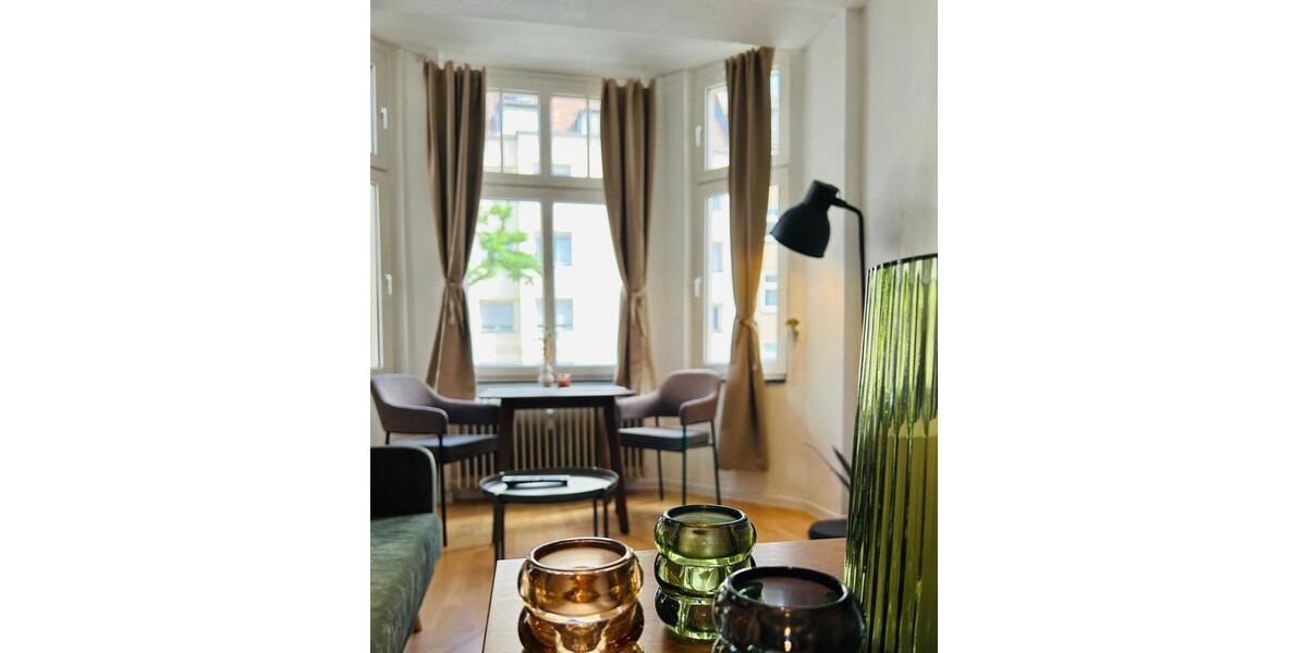 Etagenwohnung Düsseldorf Oberbilk - 1 Zimmer, 42 m&sup2;, 1.250&euro; | Angebot:24475320