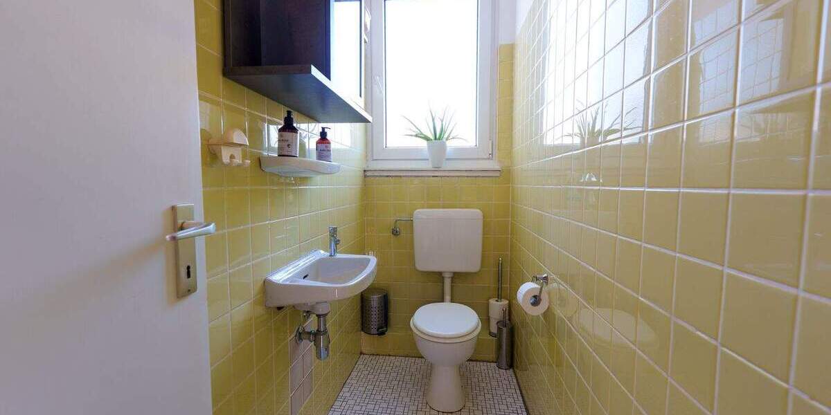 Etagenwohnung Neuss Innenstadt - 4 Zimmer, 80 m&sup2;, 209.000&euro; | Angebot:25399974