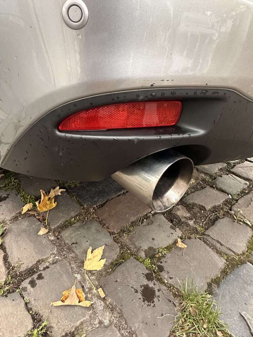 Mazda 6 288.000 km 4.750 € Düsseldorf 40213