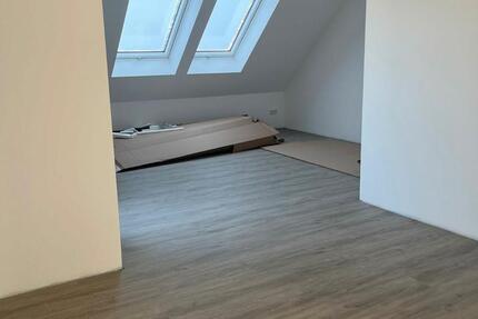 Wohnung Krefeld Hüls - 2 Zimmer, 65 m&sup2;, 905&euro; | Angebot:26099129