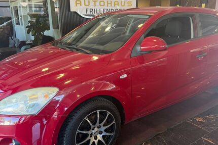 Kia ceed / Ceed 218.000 km 1.950 &euro; Essen 45139
