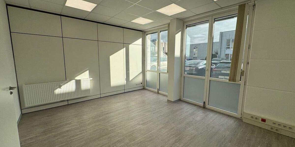 Gewerbeobjekt Willich Münchheide - 7 Zimmer, 246 m&sup2;, 2.460&euro; | Angebot:24789280