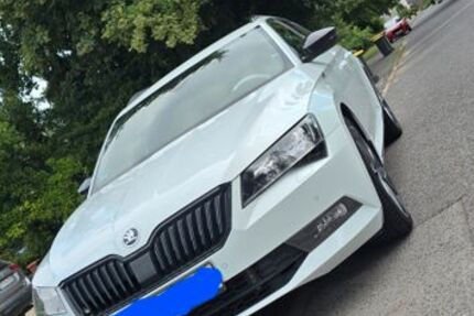 Skoda Superb 94.300 km 22.500 &euro; Krefeld 47803