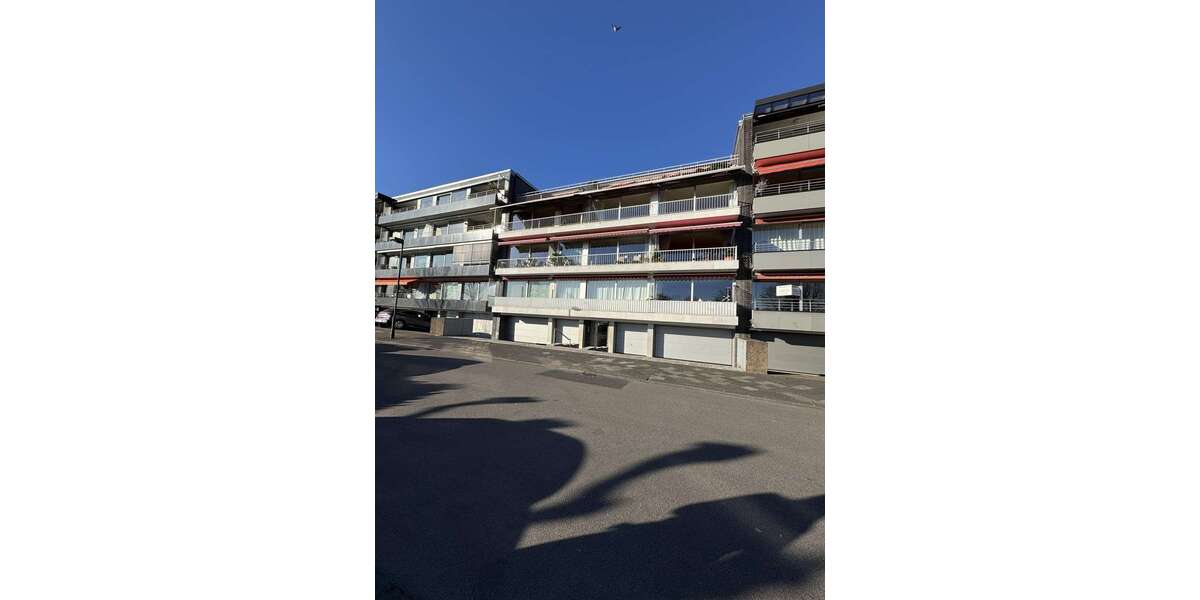Etagenwohnung Düsseldorf Oberkassel - 3 Zimmer, 90 m&sup2;, 1.750&euro; | Angebot:26423055