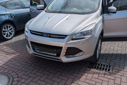 Ford Kuga 182.000 km 9.200 &euro; Willich 47877