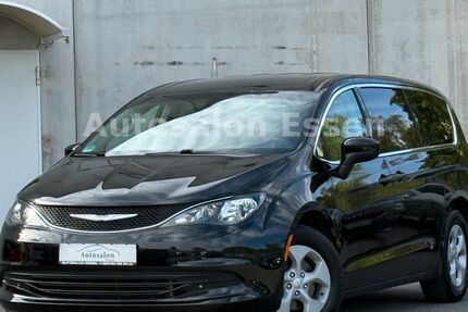 Chrysler Pacifica 25.587 km 28.490 &euro; Essen 45141