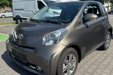 Toyota IQ 82.000 km 5.490 &euro; Bottrop 46238