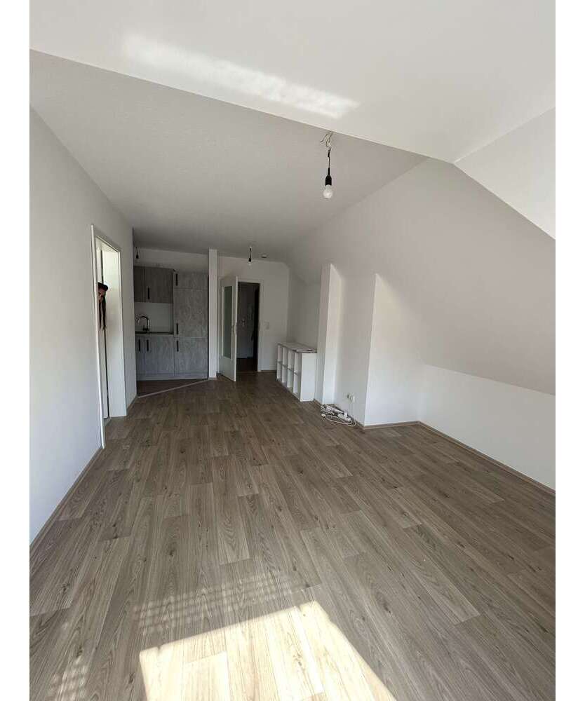 Wohnung zum Mieten in Duisburg 300 € 40.05 m²