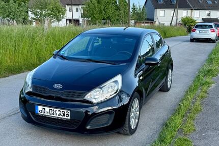 Kia Rio 158.000 km 4.200 &euro; Mülheim an der Ruhr 45472