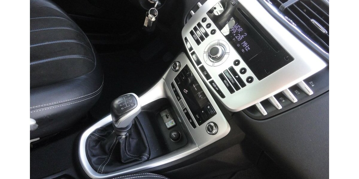 Lancia Delta Oro 1,9d 140 KW HU11/27 Klimatr+Navi+Leder 167.000 km 4.990 &euro; Neuss 41462