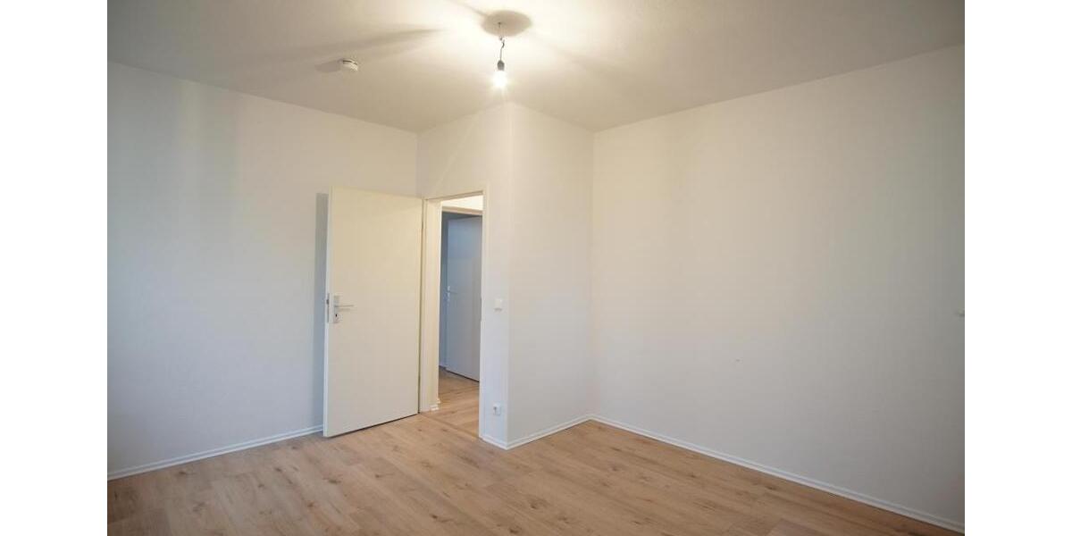 ~ Frisch renoviert Einziehen noch vor Weihnachten ~ 2 zimmer