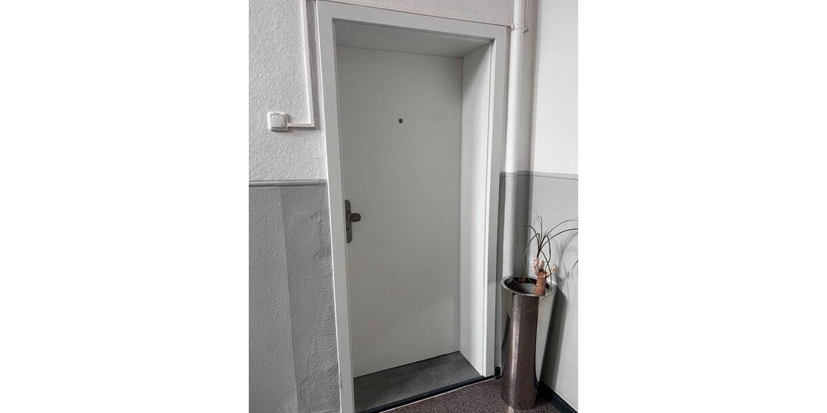 Kernsaniert 2023 – 3,5-Zimmer-Wohnung mit Balkon 3.5 zimmer