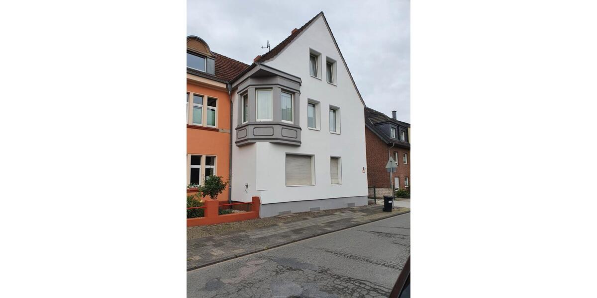 Mehrfamilienhaus, Wohnhaus Duisburg Essenberg - 9 Zimmer, 194 m&sup2;, 310.000&euro; | Angebot:27409878