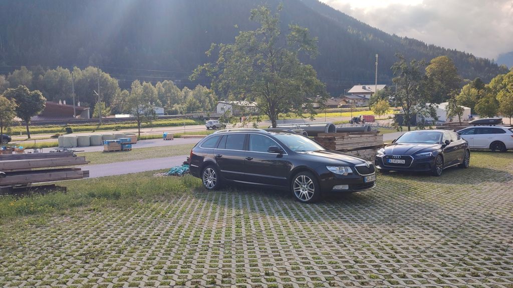 Skoda Superb 302.000 km 4.000 &euro; Neukirchen-Vluyn 47506