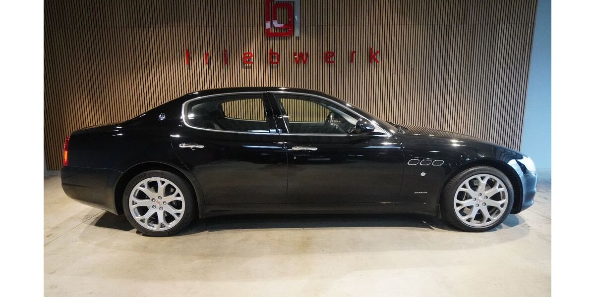 Maserati Quattroporte 49.800 km 42.941 &euro; Duisburg 47228