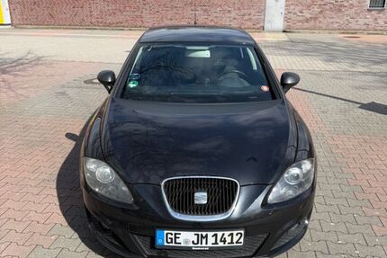 Seat Leon 136.678 km 5.800 &euro; Gelsenkirchen 45896