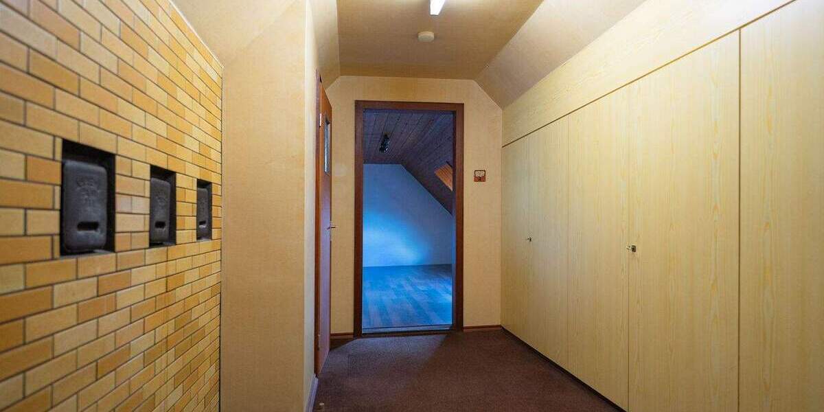 Einfamilienhaus Krefeld Inrath/Kliedbruch - 7 Zimmer, 166 m&sup2;, 549.000&euro; | Angebot:24504215