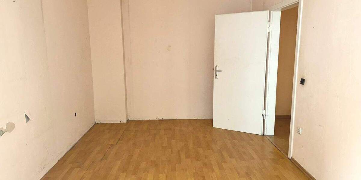 Etagenwohnung Düsseldorf Friedrichstadt - 4 Zimmer, 89 m&sup2;, 360.000&euro; | Angebot:24335103