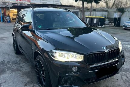 BMW X5 145.000 km 32.900 € Duisburg 47198