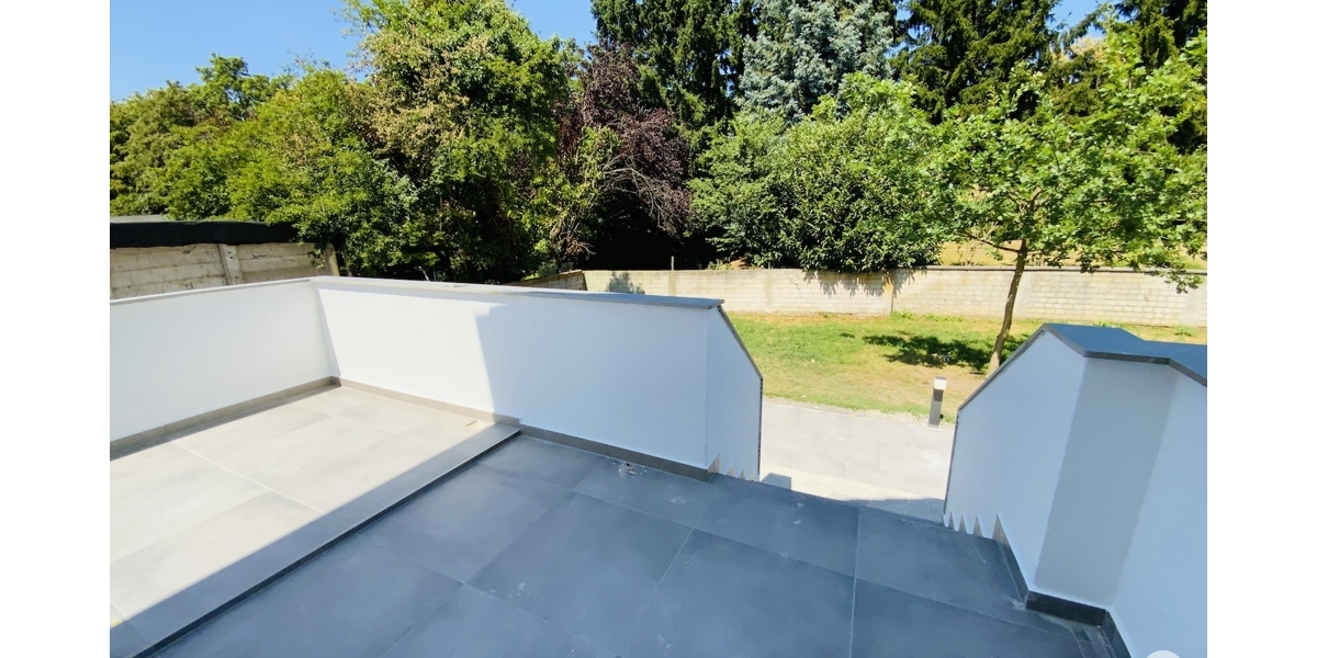 Einfamilienhaus mit 5 Zimmern und 2 Bädern, großem Garten ideal für Familien. Komplett saniert! - Einfamilienhaus Düsseldorf / Rath Rath | Angebot:27112998