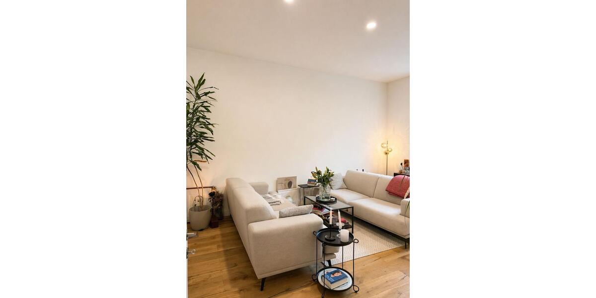 Etagenwohnung Düsseldorf Oberbilk - 3 Zimmer, 108 m&sup2;, 2.285&euro; | Angebot:26327038