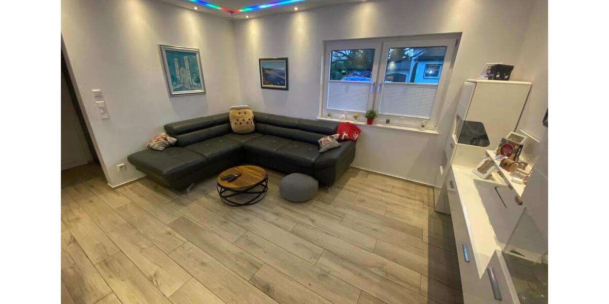 Doppelhaushälfte Duisburg Huckingen - 7 Zimmer, 120 m&sup2;, 649.000&euro; | Angebot:24714672