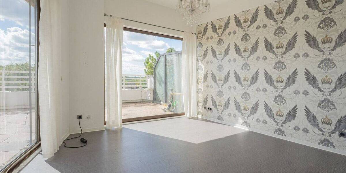 Randgebiet Düsseldorf: Wunderschöne 2,5 Zimmer-Penthousewohnung mit umlaufender Dachterrasse! 2 zimmer