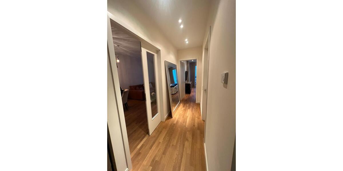 Etagenwohnung Düsseldorf Heerdt - 2 Zimmer, 65 m&sup2;, 650.000&euro; | Angebot:27096074