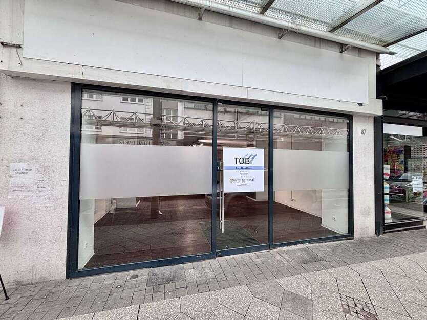 Einzelhandel in Krefeld 1.800 € 173 m²