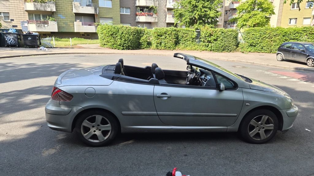 Peugeot 307 293.389 km 999 &euro; Essen 45355