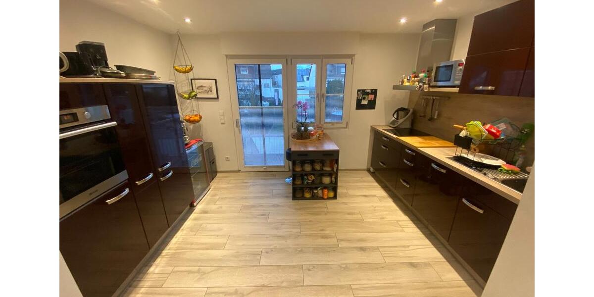 Doppelhaushälfte Duisburg Huckingen - 7 Zimmer, 120 m&sup2;, 629.000&euro; | Angebot:25221845