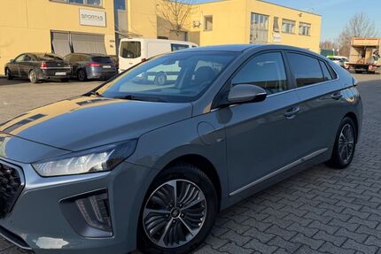 Hyundai IONIQ 48.943 km 17.450 &euro; Mülheim an der Ruhr 45472